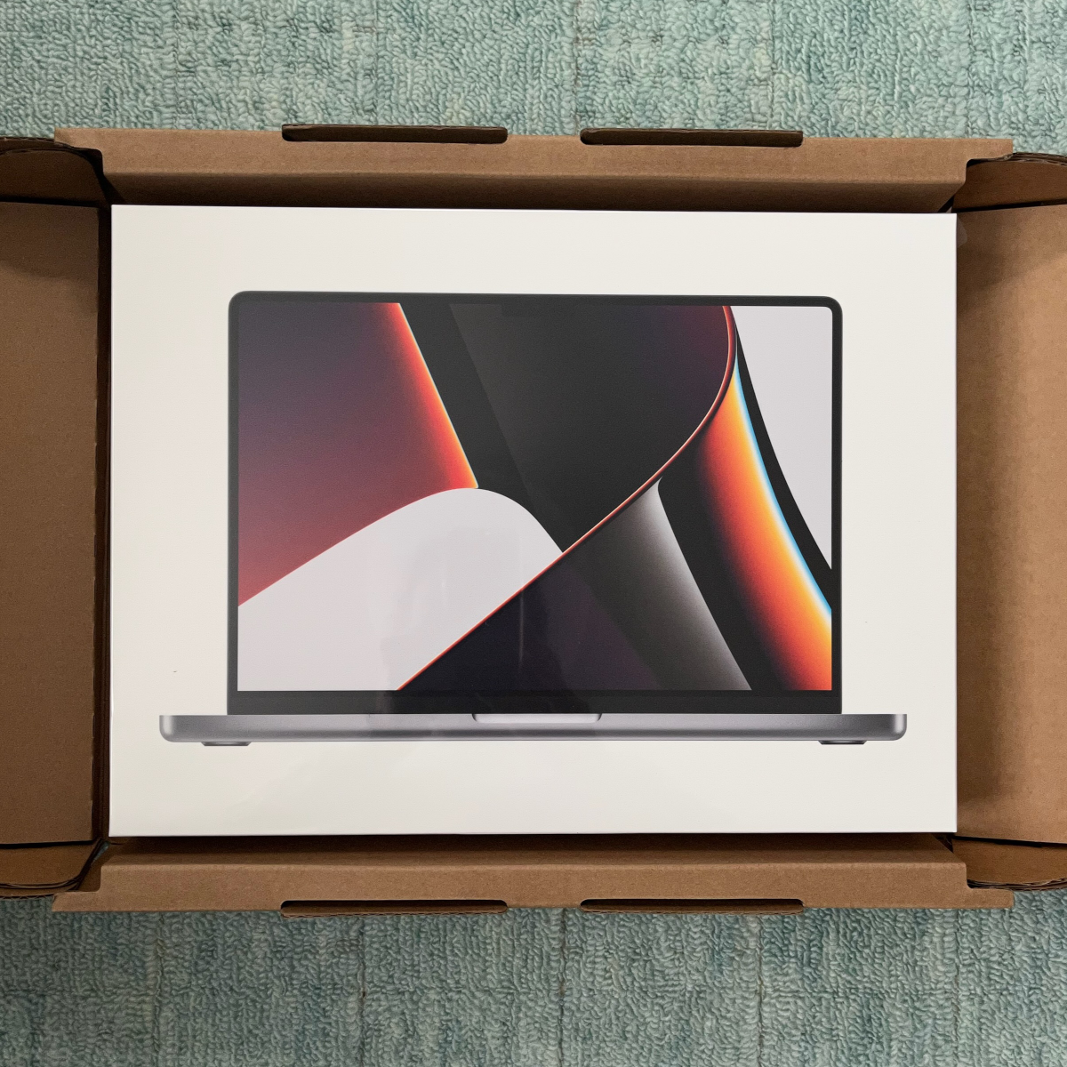 MacBook Pro M1 Max 24core GPUモデルを購入しました